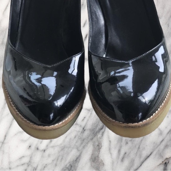 💃🏽 Gucci Patent Leather Rubber Bottom Pumps 👠 - Picture 4 of 7